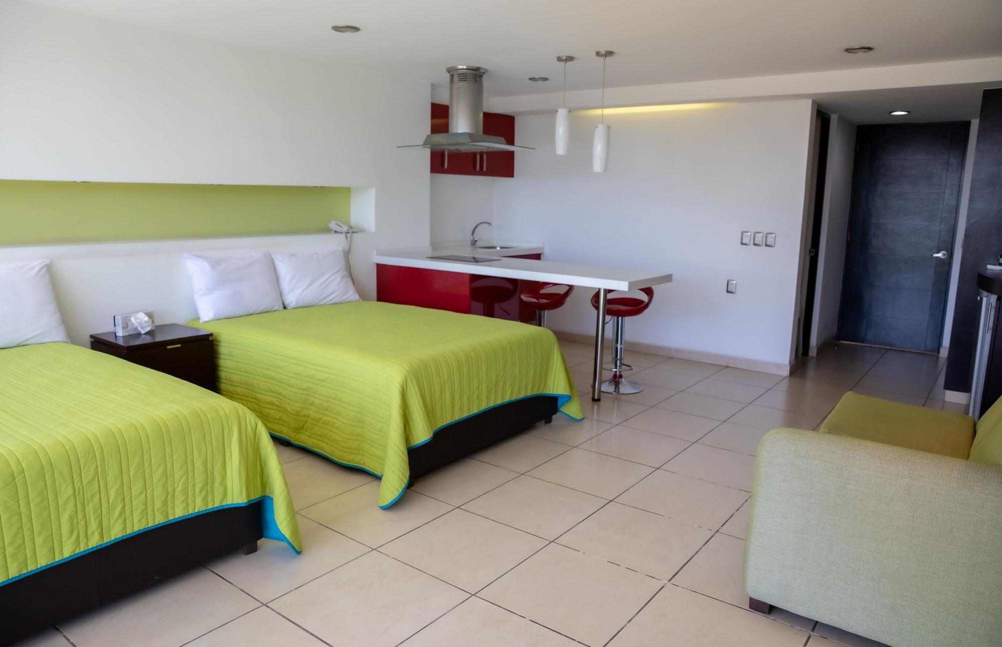Ramada By Wyndham Acapulco Hotel & Suites المظهر الخارجي الصورة