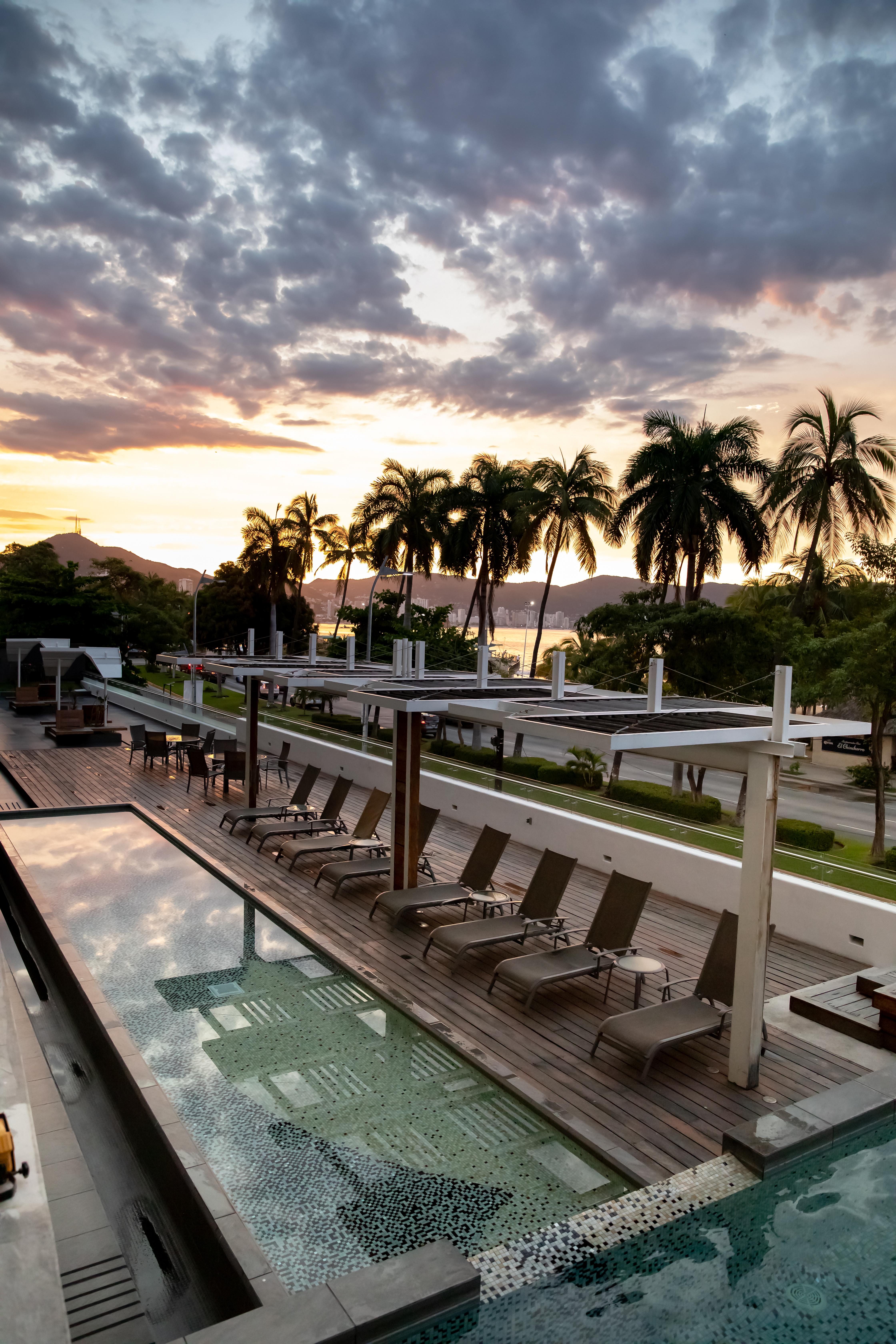 Ramada By Wyndham Acapulco Hotel & Suites المظهر الخارجي الصورة