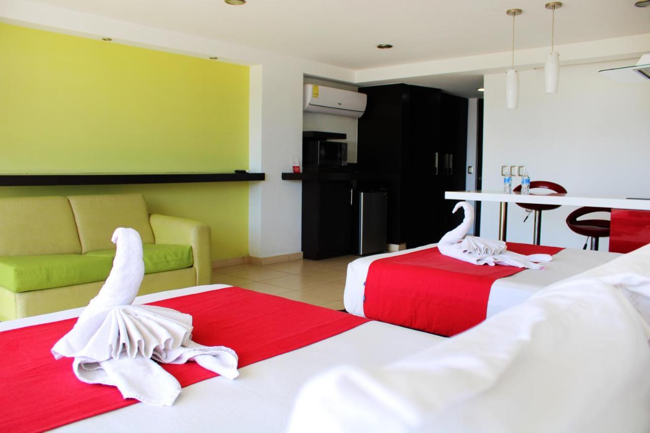 Ramada By Wyndham Acapulco Hotel & Suites المظهر الخارجي الصورة