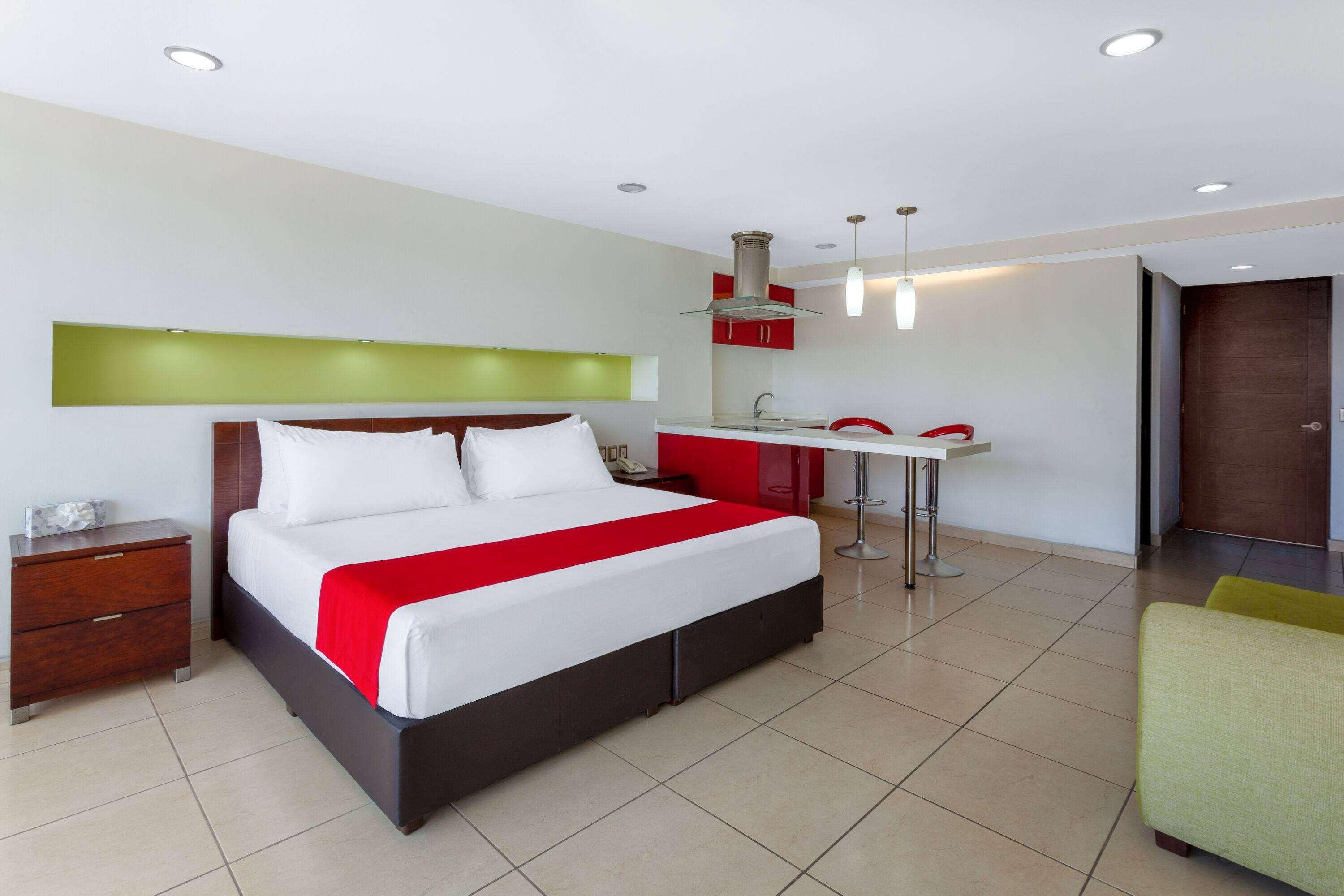 Ramada By Wyndham Acapulco Hotel & Suites المظهر الخارجي الصورة
