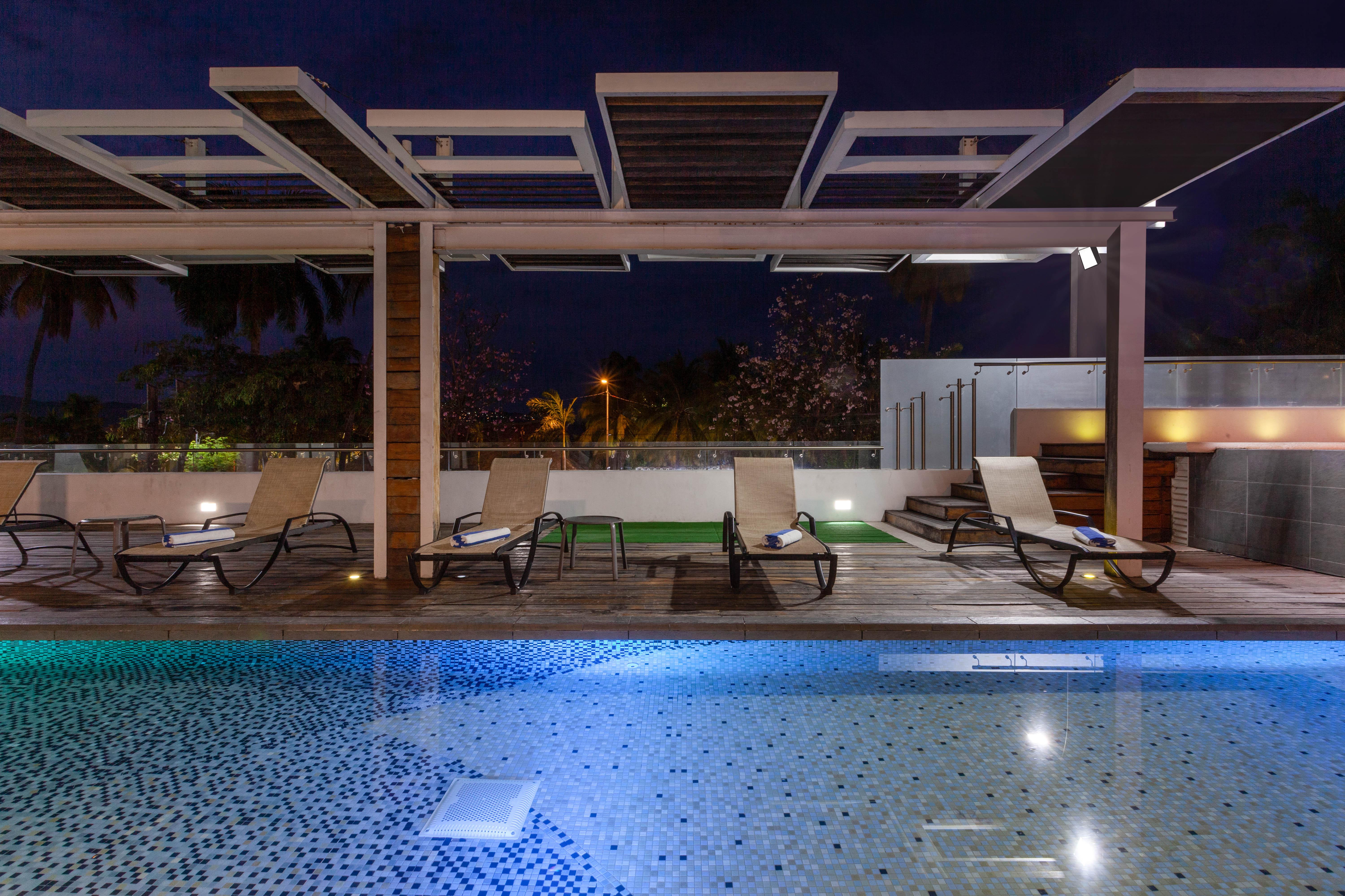 Ramada By Wyndham Acapulco Hotel & Suites المظهر الخارجي الصورة