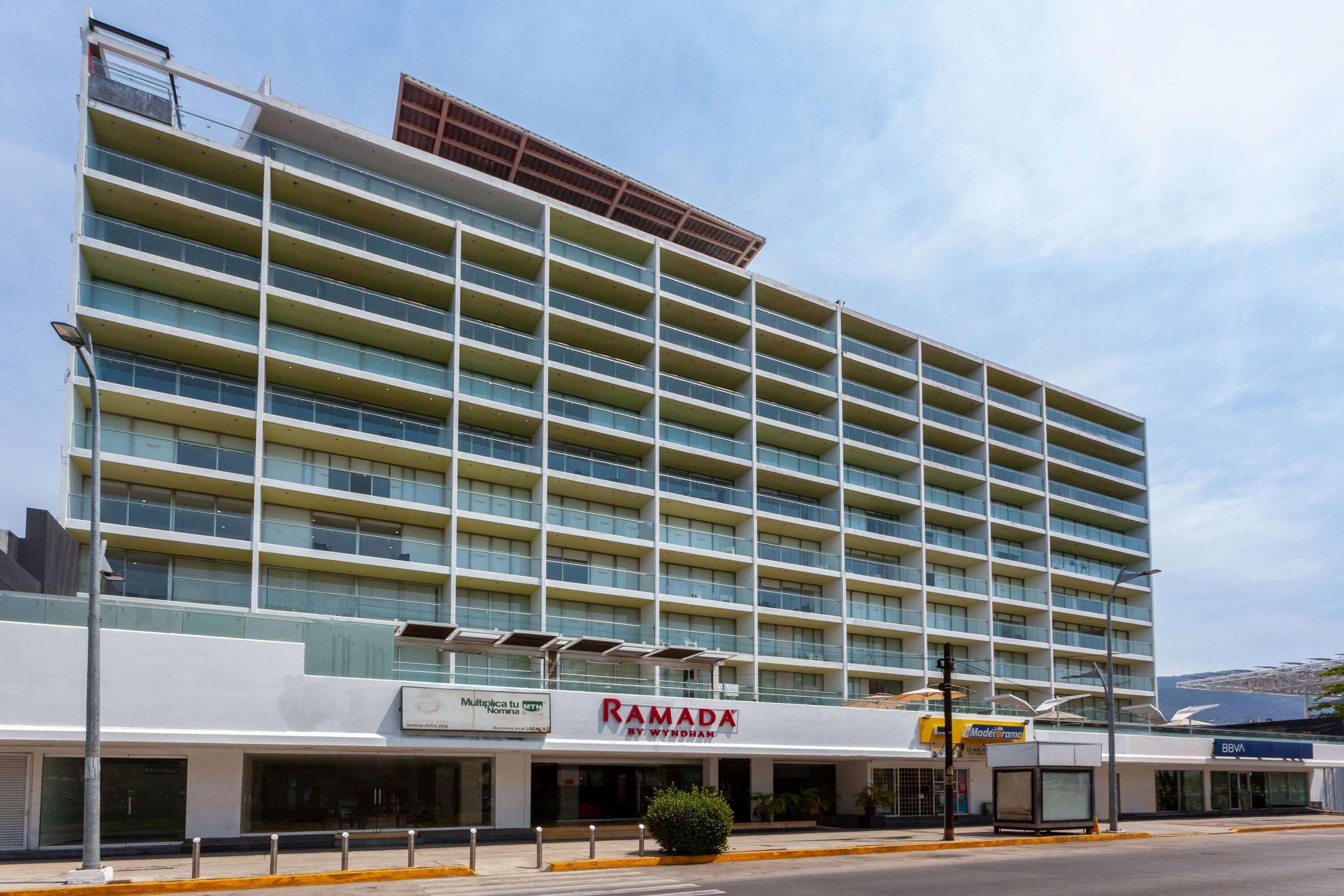 Ramada By Wyndham Acapulco Hotel & Suites المظهر الخارجي الصورة