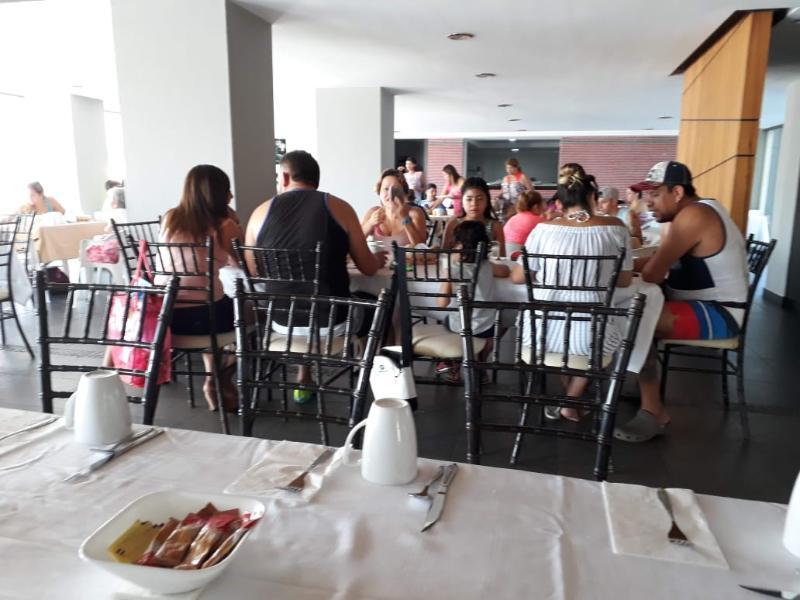 Ramada By Wyndham Acapulco Hotel & Suites المظهر الخارجي الصورة
