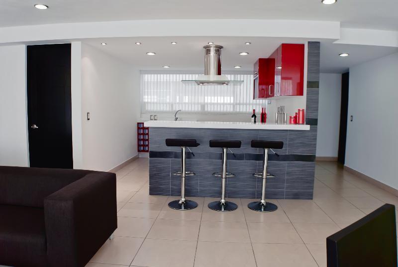 Ramada By Wyndham Acapulco Hotel & Suites المظهر الخارجي الصورة